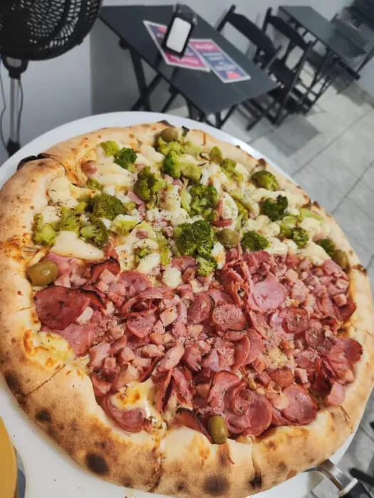 Pizza Brócolis Caboclo