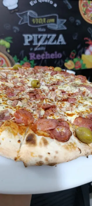 Pizza Calabresa com Catupiry